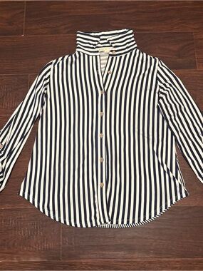 Good Days Only Women’s Medium Blue White Striped Button Front Blouse